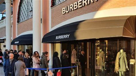 outlet roma castel romano burberry|burberry castel romano.